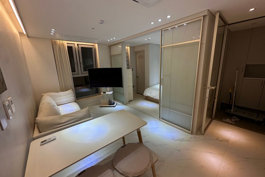 디스커버리 디뷰