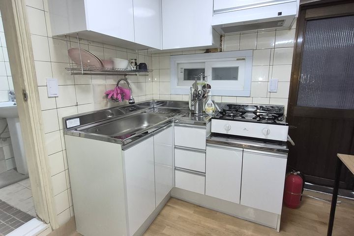Two rooms, sleeps 4 or more. 11th image