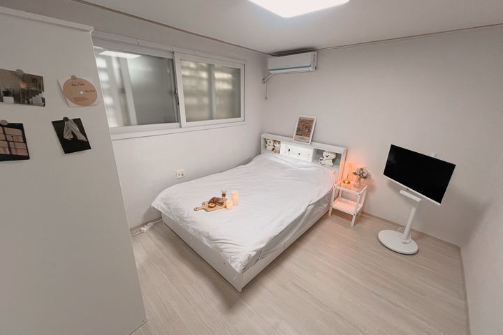 2-bedroom unit near Sangdo Station 5th image