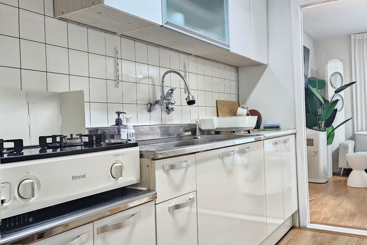 Merry Home #Fully Furnished #Free Parking 10th image