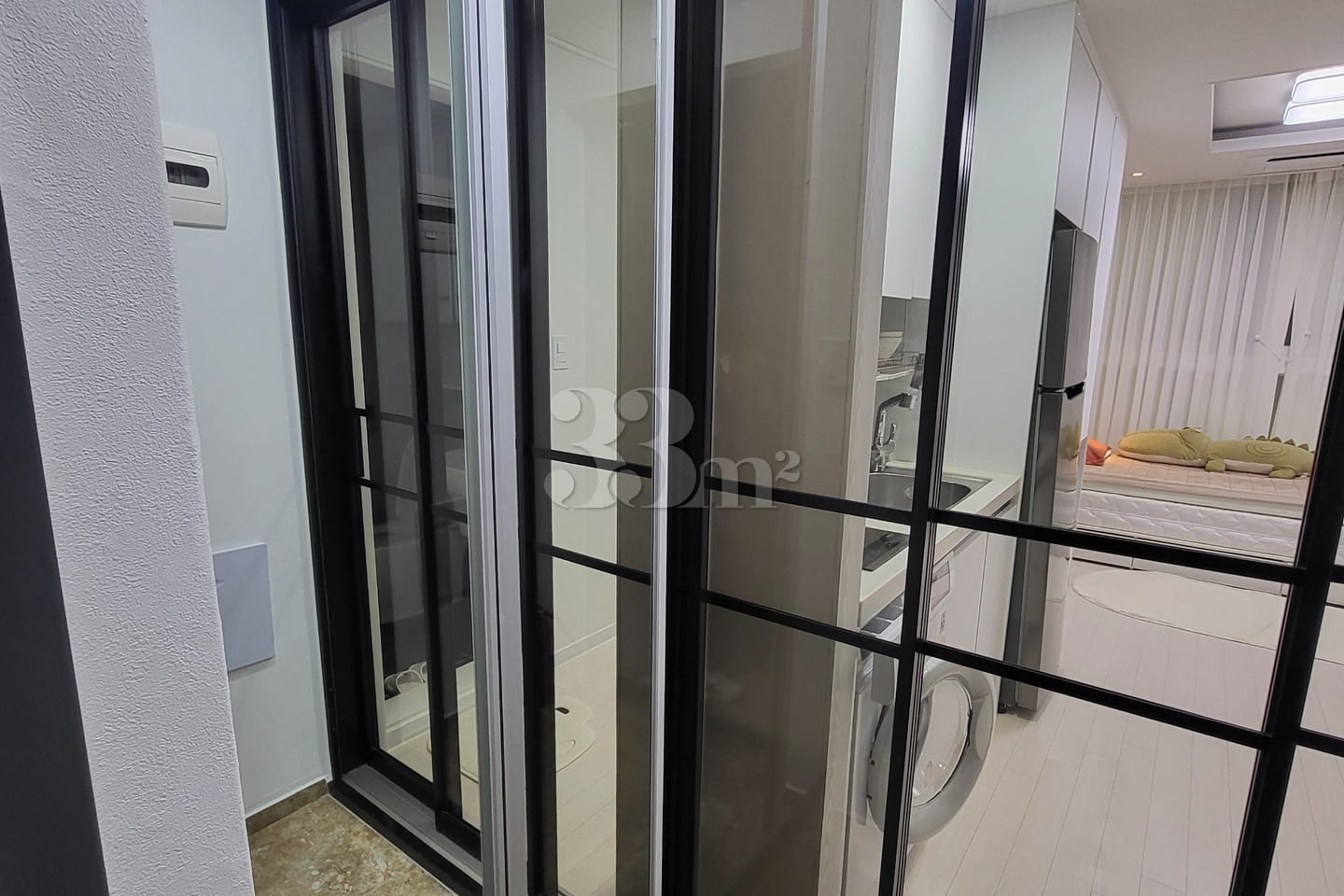 High-end new build near three subway lines 🤍 16th image