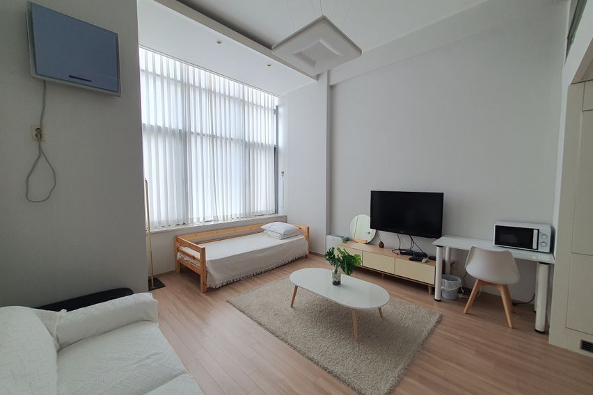 Nature House 13th image