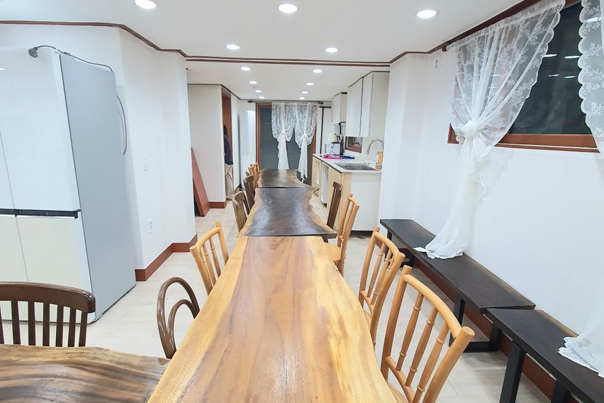 Grand House 4th image