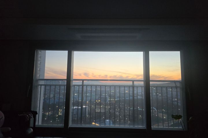 Newly built, fully furnished unit near Seodae 3th image