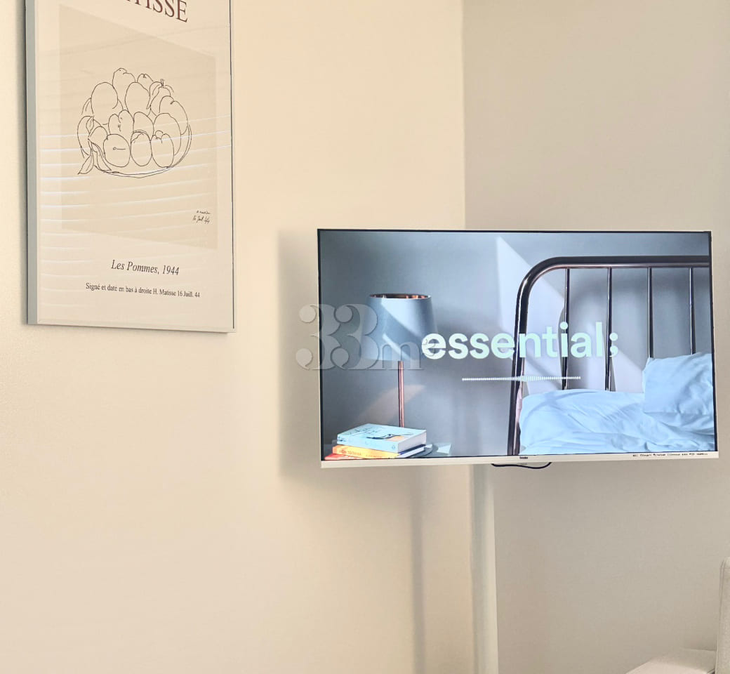 3rd floor, 1.5-room apartment, 3 minutes from 2th image