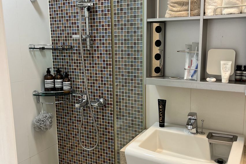 깔끔 화이트 채광룸🪄