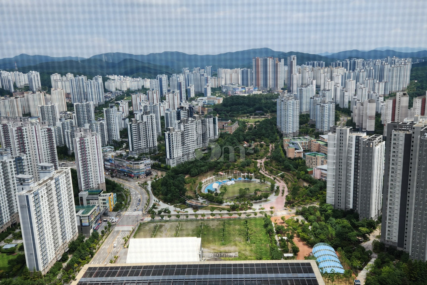 Fully furnished accommodation 1 minute from D 0th image