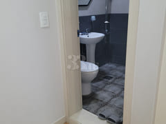 Unseo Station Fully Furnished Twin Room 7th image