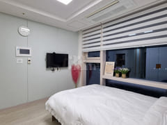 Centum Primo, fully furnished, short-term ren 7th image
