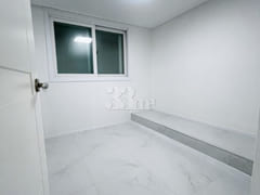 Semi-basement two-room unit near the station 3th image