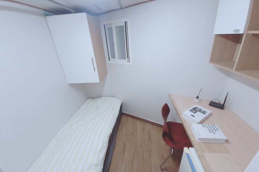 홍대 중심 H 0번째 이미지