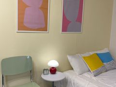 5 minutes from Sinchon Station / 1st floor, p 10th image