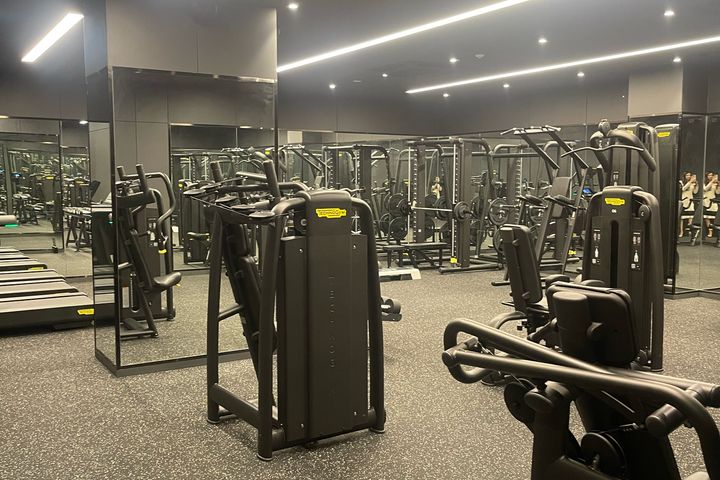 Newly built suite near Cheongdam Intersection 18th image