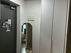 Pleasant, fully-furnished studio apartment ne 5th image