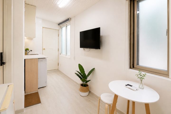 Studio apartment 9 minutes from Yongsan Stati 1th image
