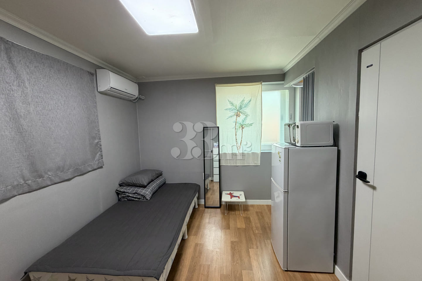 Studio with separate room, bathroom type 0th image