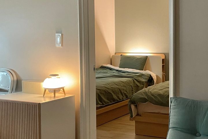 Fully furnished two-room unit, 1 minute from 1th image