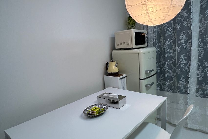 홍대입구 10분 투룸