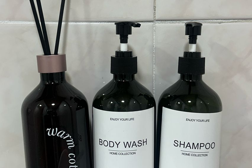 충무로역2분거리/203