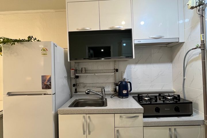 Fully furnished unit near Hyosung Hospital & 14th image