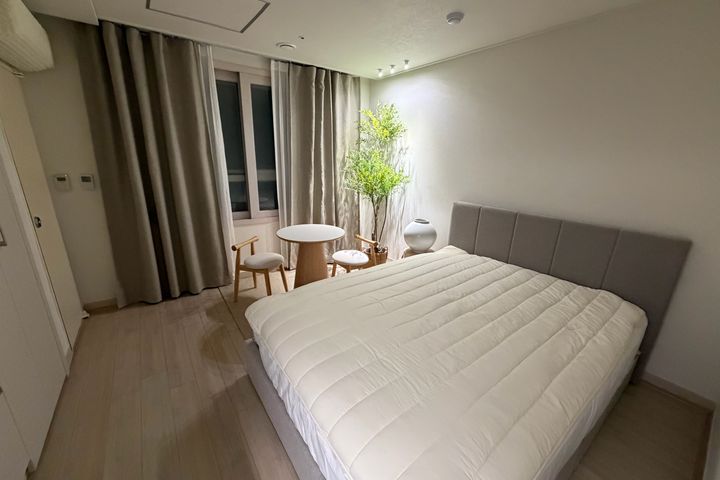 Fully furnished studio apartment 🥰 Yeouido 0th image