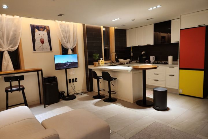 Namsan View Yaksu 3-Room Full Option 3th image