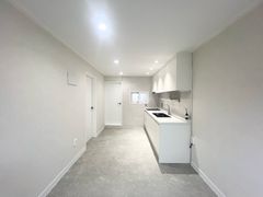 5 minutes from Achasan Station, parking avail 8th image