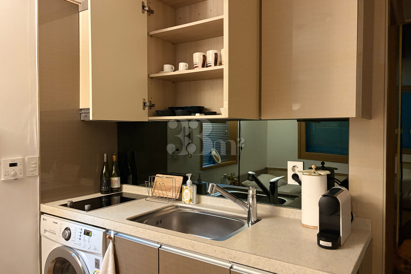Fully furnished studio, 1 minute from Gunja S 6th image