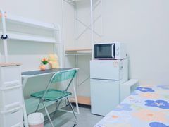 Room 202 0th image