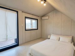 🎉New Listing💜Duplex + Courtyard Terrace 3th image