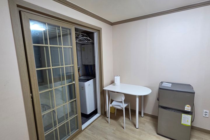 Wooden room 1th image