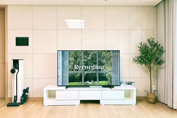 Gyeyang New Three-Room Apartment with Full Op 1th image