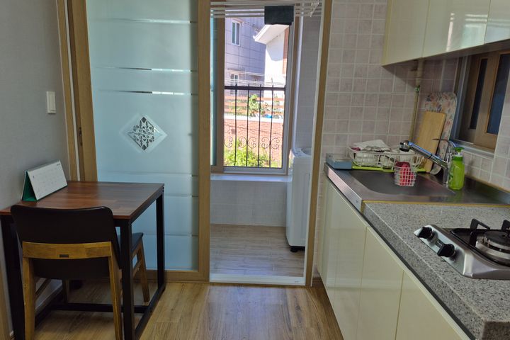 Clean 1-room apartment next to Ulsan IC 0th image