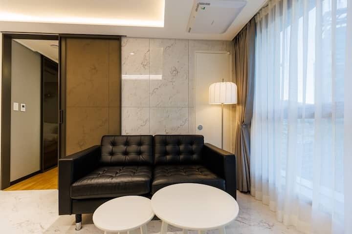 강남 신축1.5룸 3인