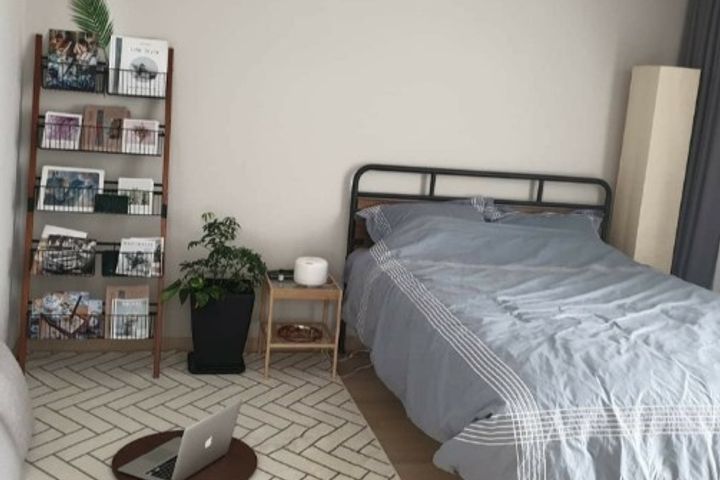 Tommy's room 7th image