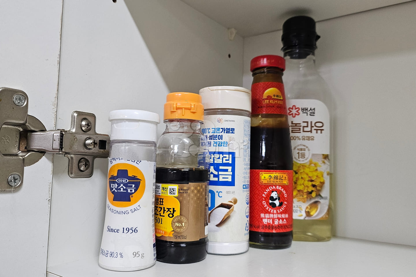 Best studio apartment in Bonggok-dong with to 9th image