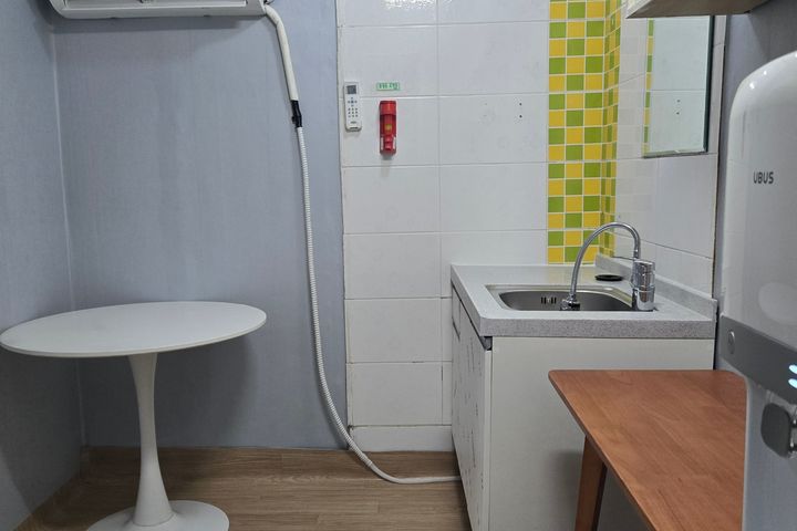 Studio apartment for women only near Sinnonhy 10th image