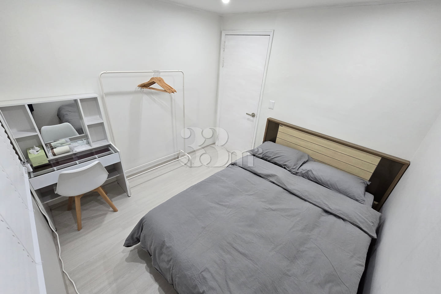 Bamridan-gil two-room apartment with on-site  4th image