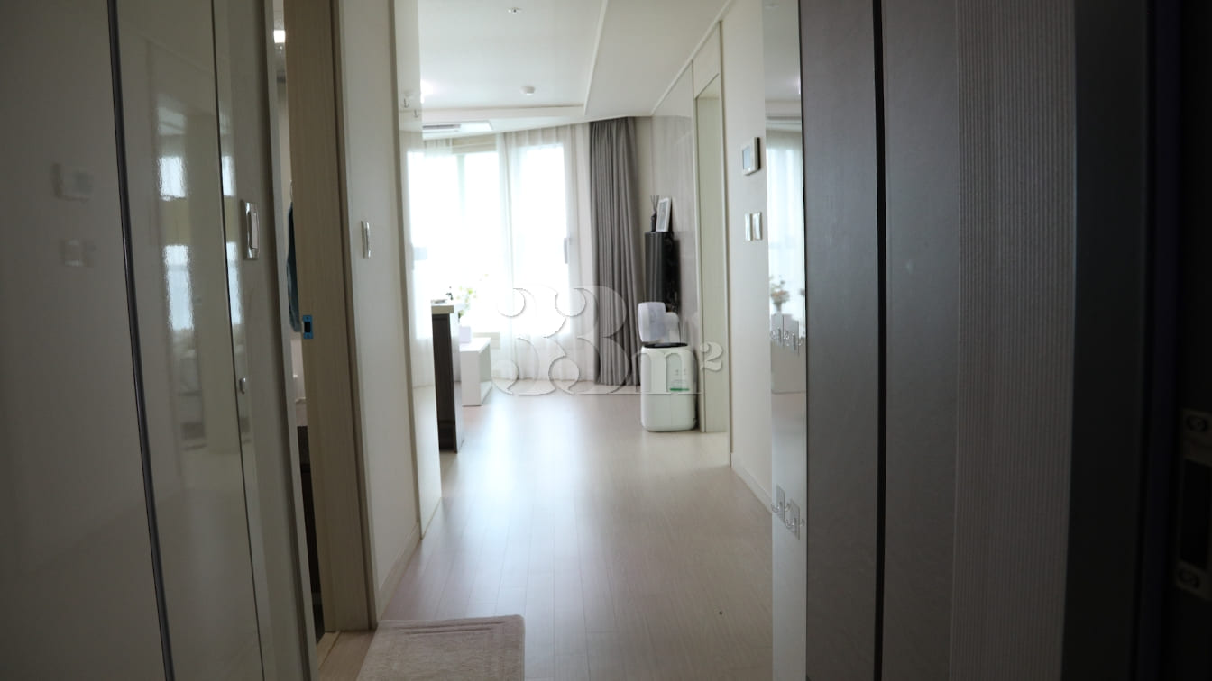 Two-Room Accommodation for Business Trips to  12th image