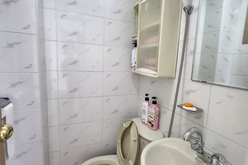 #89 깨끗하고 조용한