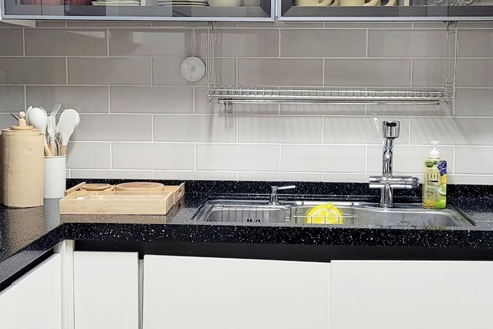 3-bedroom apartment, 10 minutes from the airp 8th image