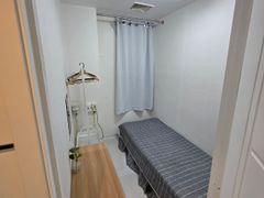 Clean and cozy room. 5th image
