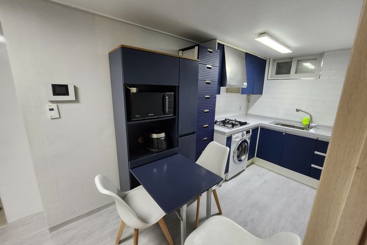 Two-room apartment 350m from Sagajeong Statio 4th image