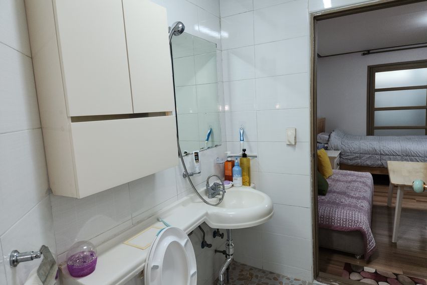 송산동 2층 103호