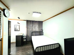 Cozy Studio in Mangwon (Unit 404) 1th image