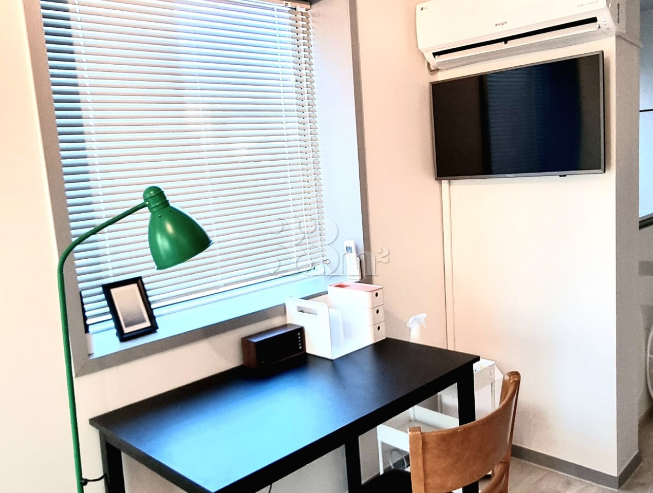 Fully furnished riverside studio, 2nd floor ( 1th image