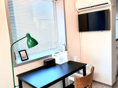 Fully furnished riverside studio, 2nd floor ( 1th image