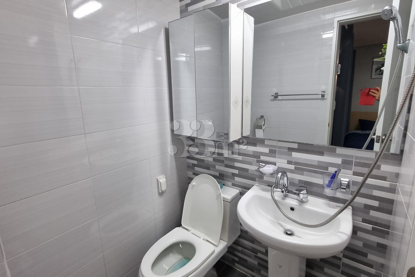 It is a neat, newly built room. 13th image