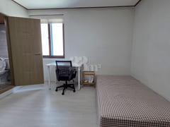 Room very close to Jeonbuk National Universit 8th image