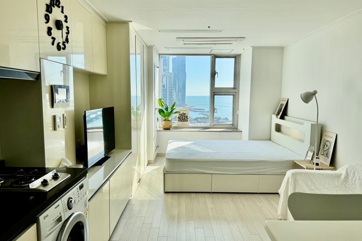 π BEXCO & Centum City, fully furnished 6th image